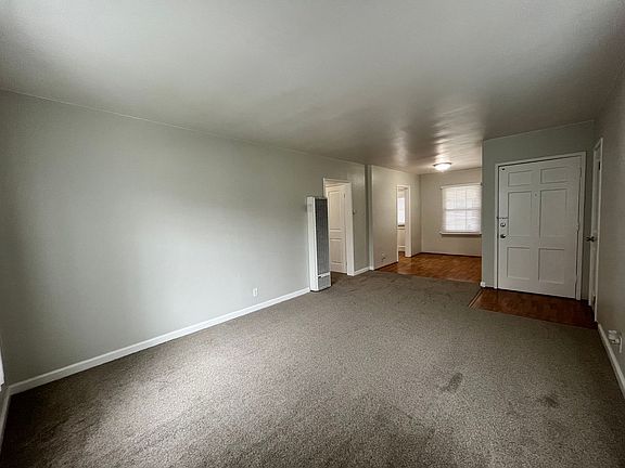 4th image of 1049 E Carson St #8