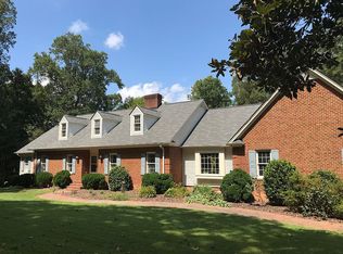 4845 Manns Chapel Rd, Chapel Hill, NC 27516