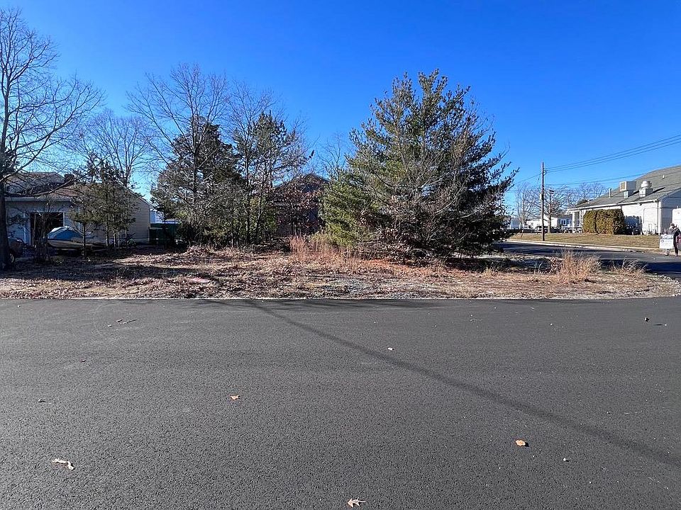 1st image of 788 Francis Dr