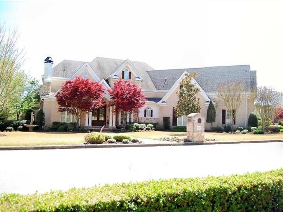 2nd image of 3709 Riviera Dr