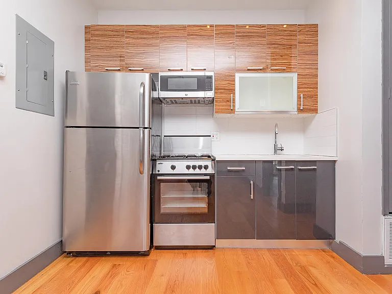 1303 Greene Ave #4C — Photo 6