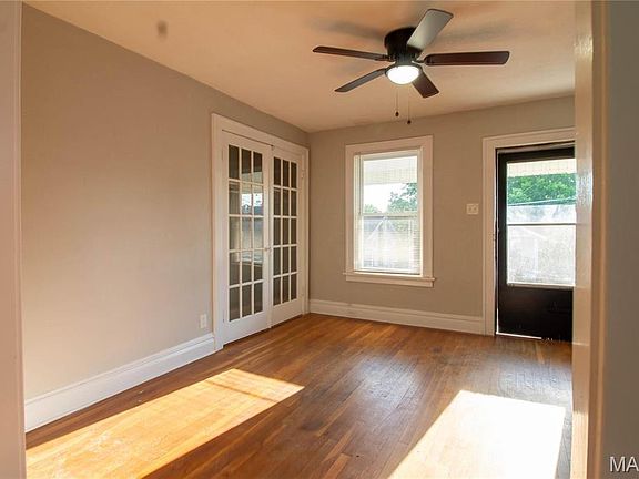 3rd image of 84 Sandau Ave #84