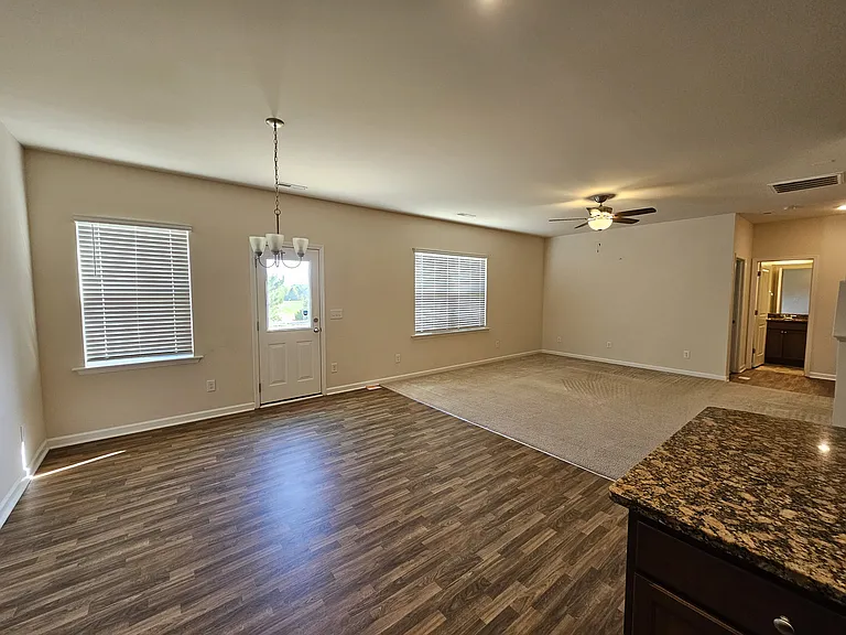 4704 Winnipesaukee Ln — Photo 4
