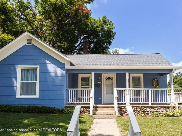 327 Mineral St, Grand Ledge, MI 48837