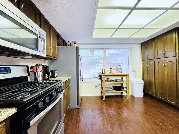 3rd image of 9218 Singing Quail Dr