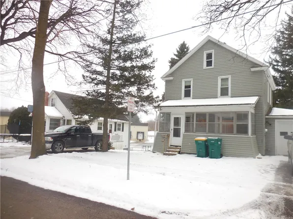 20 Tuna St, Perry, NY 14530