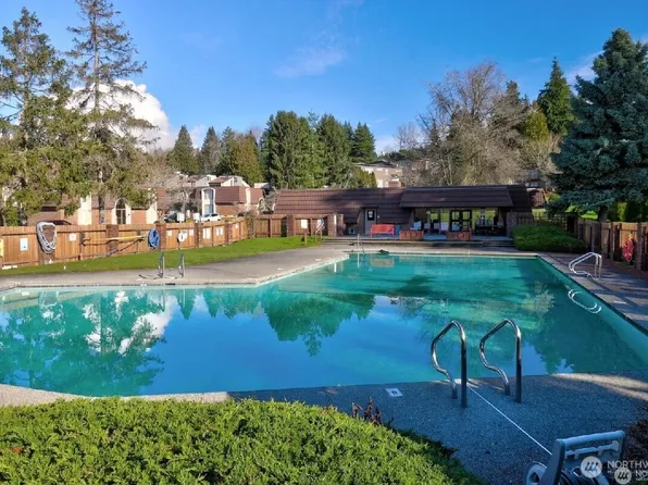 11208 NE 68th Street #128, Kirkland, WA 98033