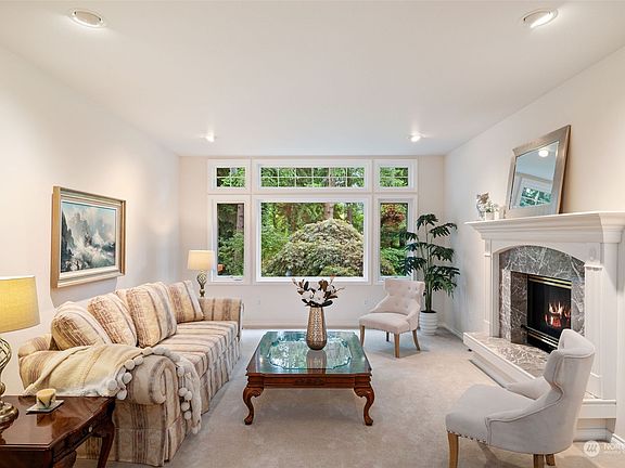 4th image of 4302 N Foxglove Drive NW