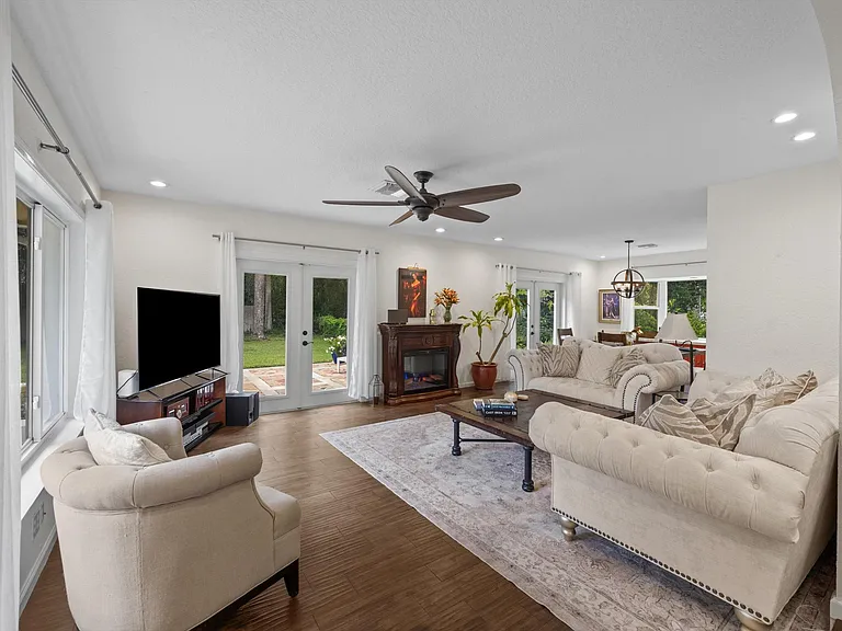 92 Squire Dr — Photo 13