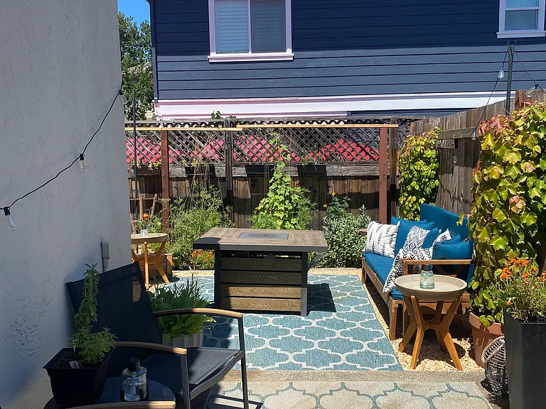 884 W Spain St — Photo 18
