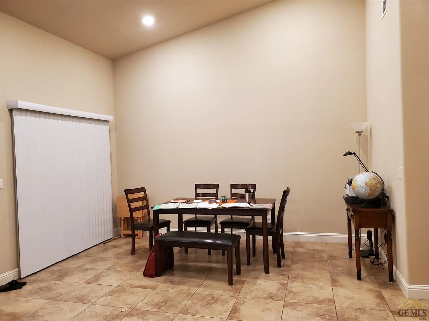 3 bed, 1746 sqft, $2,450 — Photo 3