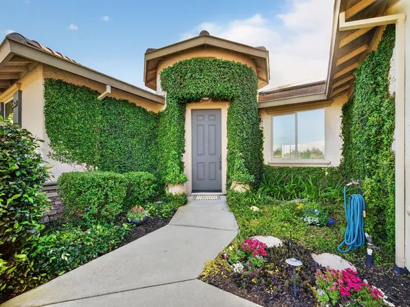 4900 Spyglass Dr, Ione, CA 95640