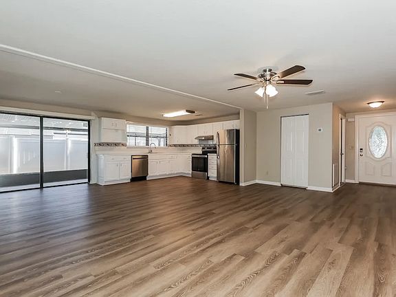 5th image of 6826 Eden Ln