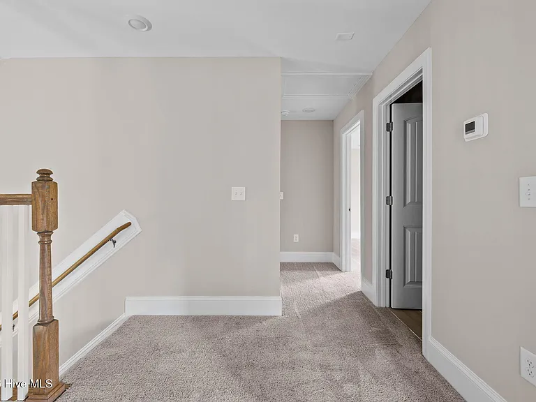 165 Lark Dr — Photo 21