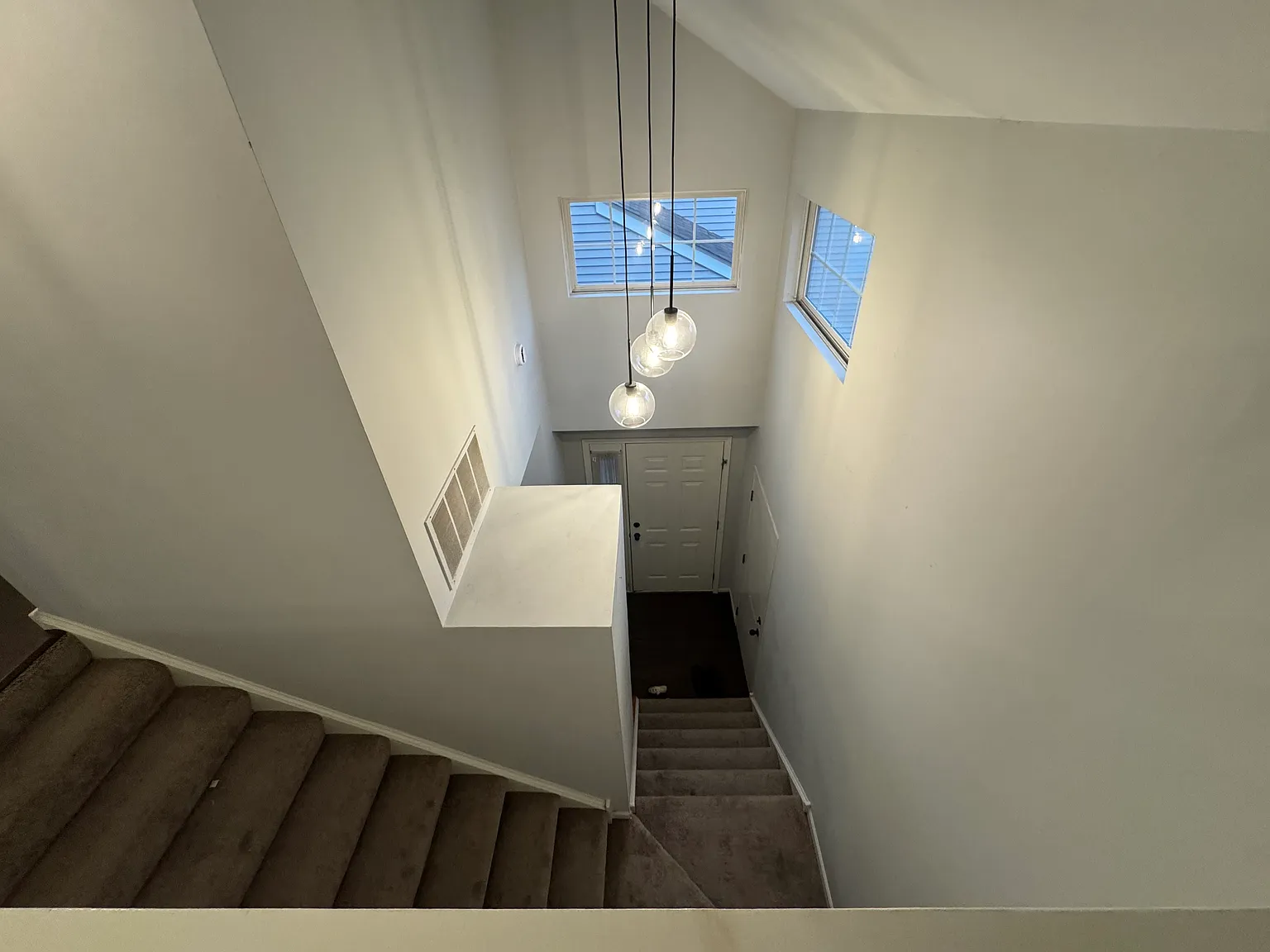 2 bed, 1300 sqft, $2,500 — Photo 3