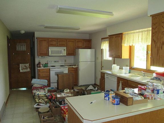 5th image of 404 8th Ave SE