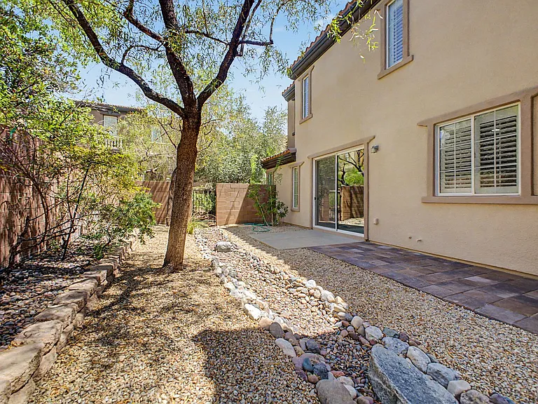 2435 Cordoba Bluff Ct — Photo 33