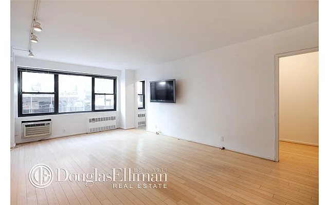 Sold by Douglas Elliman | media 10