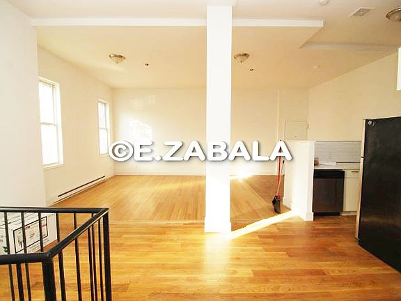 5th image of 36 Wilson Ave APT 1B