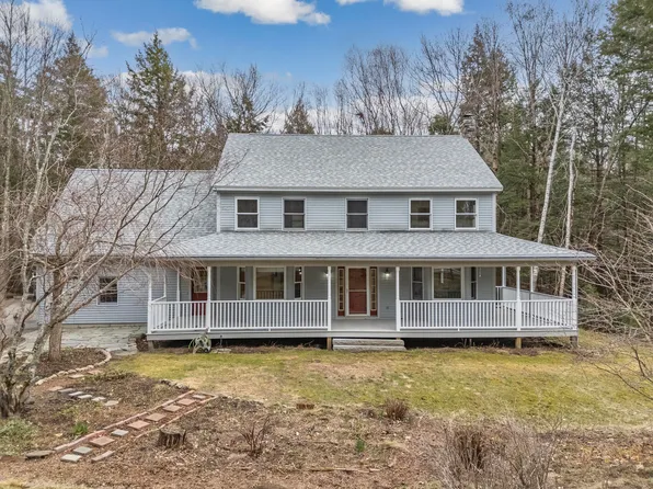 10 Holly Drive, Cumberland, ME 04021