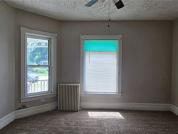 3rd image of 716 Holdridge St