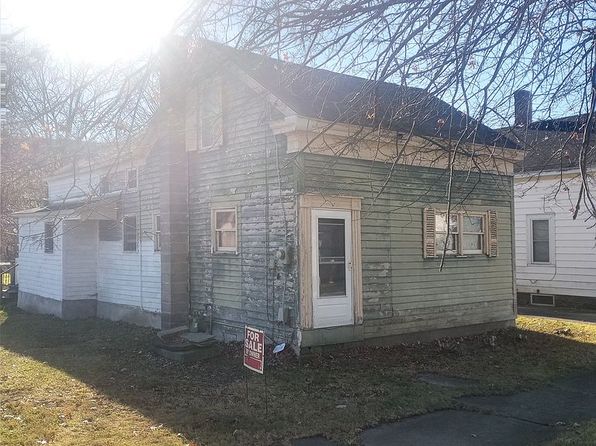 7 Mechanic St, Oxford, NY 13830