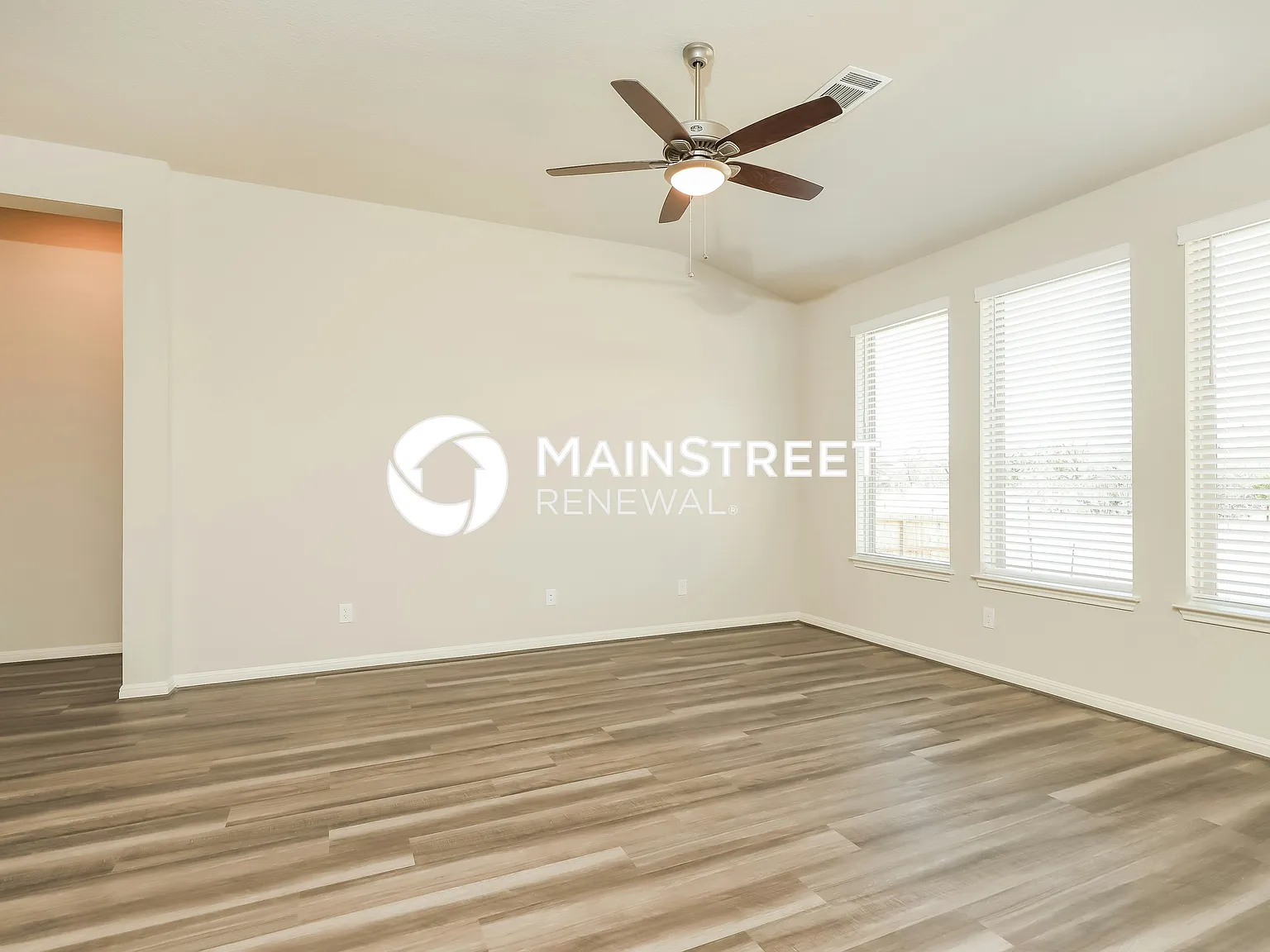 9523 Witten Dr — Photo 4