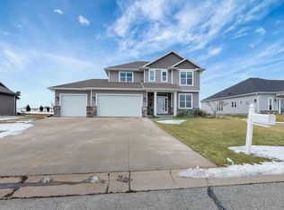4255 N Prairie Rose Ln, Appleton, WI 54913