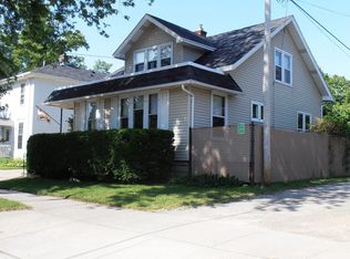 1009 N Oneida St, Appleton, WI 54911