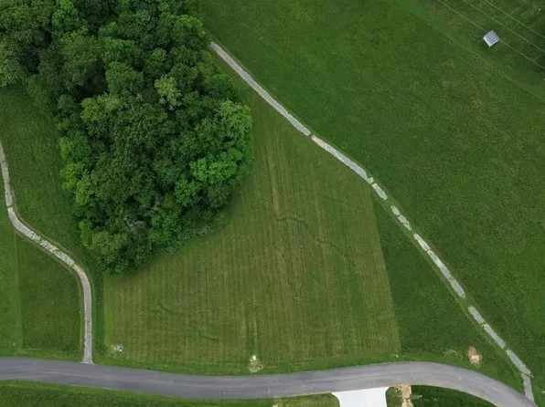 34 & 35 E Fox Run Dr, Vincennes, IN 47591