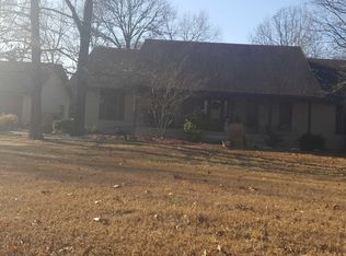 915 Sunset Inn Rd, Branson, MO 65616