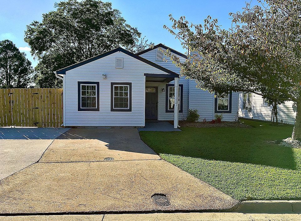 1st image of 5112 Evesham Dr