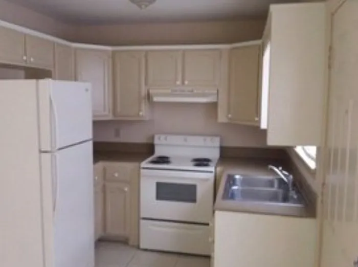 2301 N 32nd St #5 — Photo 3