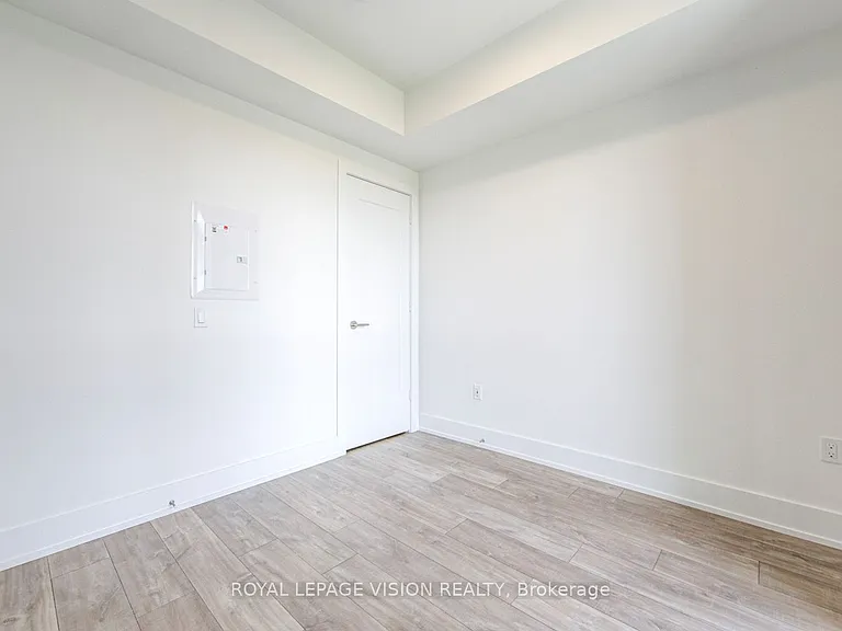 858 Dupont St #710 — Photo 23