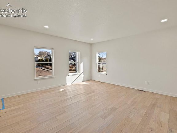 5th image of 1513 Monterey Way