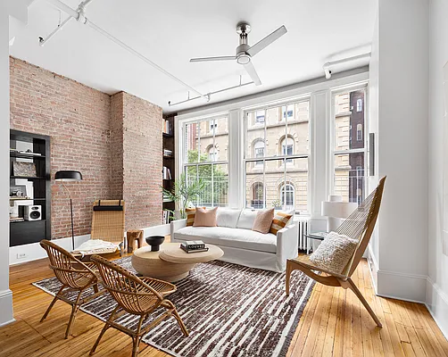 Sold by Compass | media 2