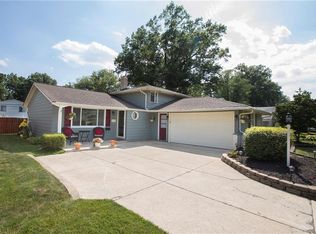 24933 Deerfield Dr, North Olmsted, OH 44070