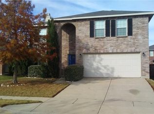 1749 Diamond Lake Trl, Justin, TX 76247