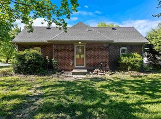 414 Dewey St, Veedersburg, IN 47987