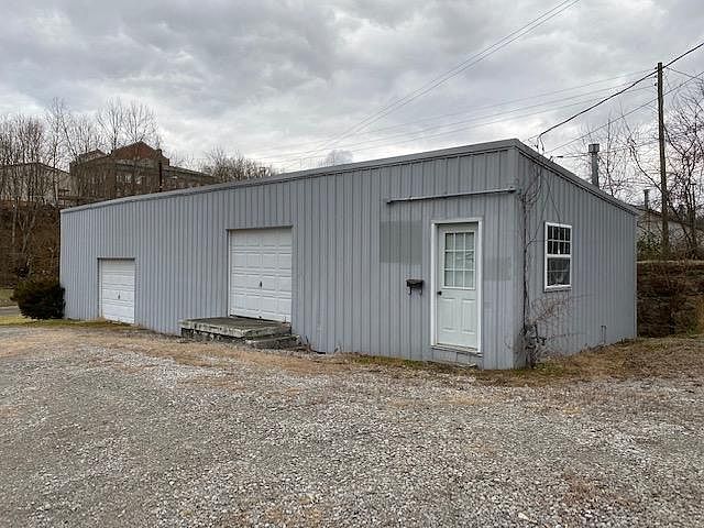 1st image of 202 Durham St