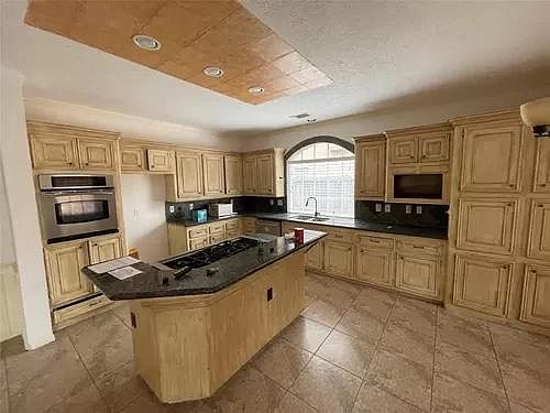 3rd image of 19811 Cardiff Park Ln