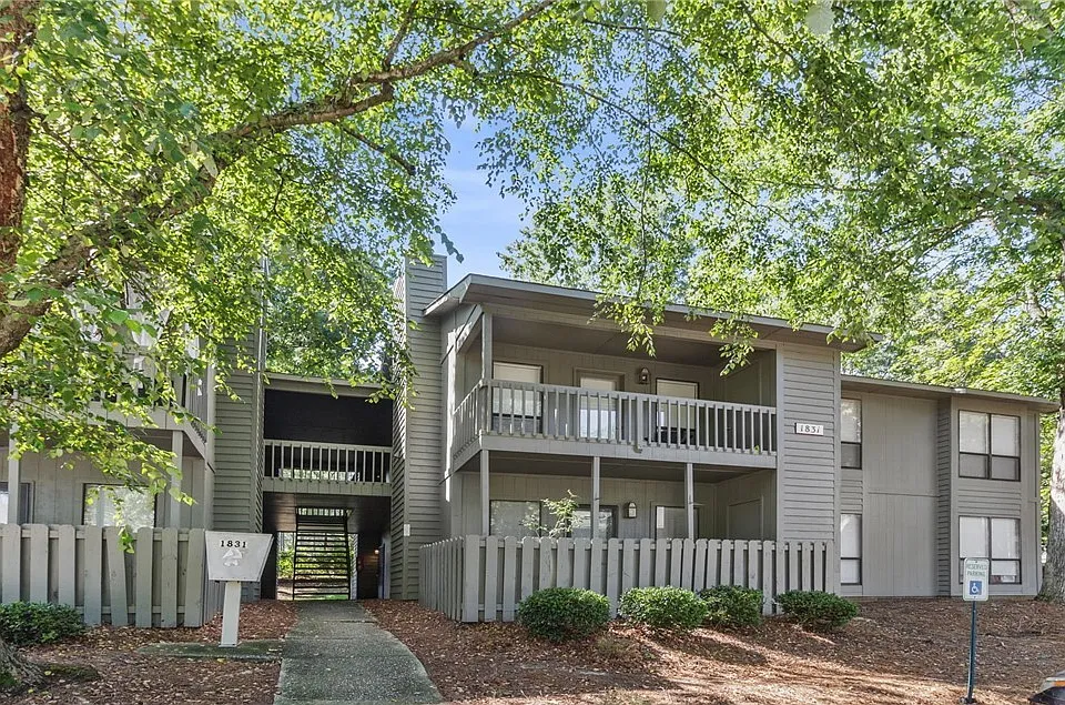 1831 Tryon Dr #7