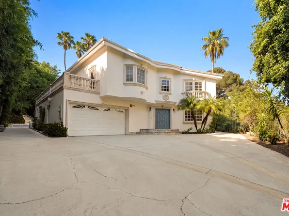 1109 Pine Dr, Beverly Hills, CA 90210