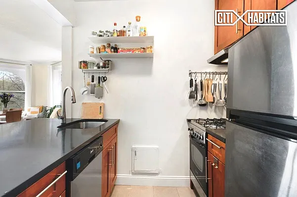 Rented by Citi Habitats | media 16