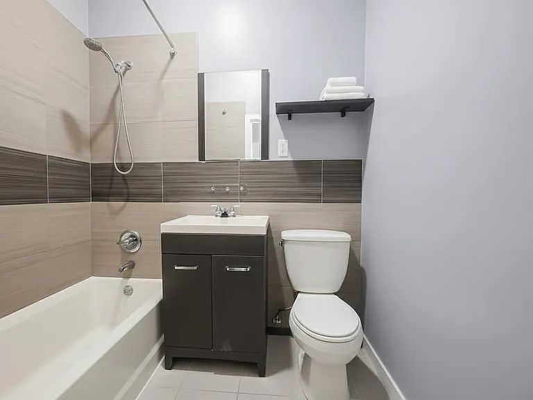 190 Wilson Ave #2R — Photo 15