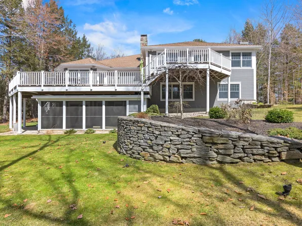 6 Saint Andrews Circle, Falmouth, ME 04105