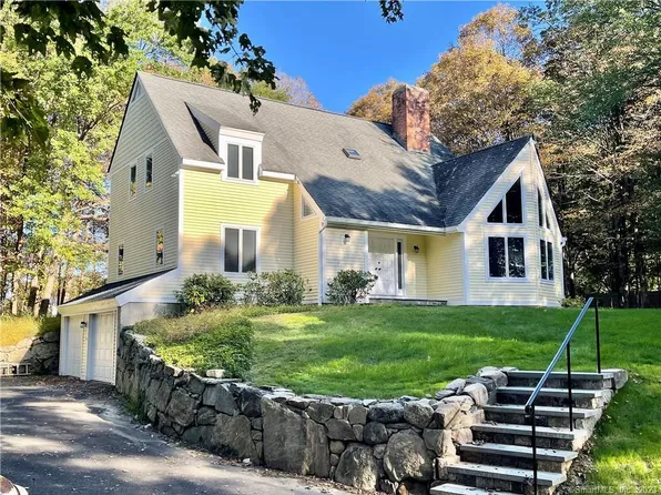 23 Dorethy Road, Redding, CT 06896