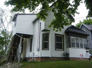 1206 Pringle Ave, Jackson, MI 49203