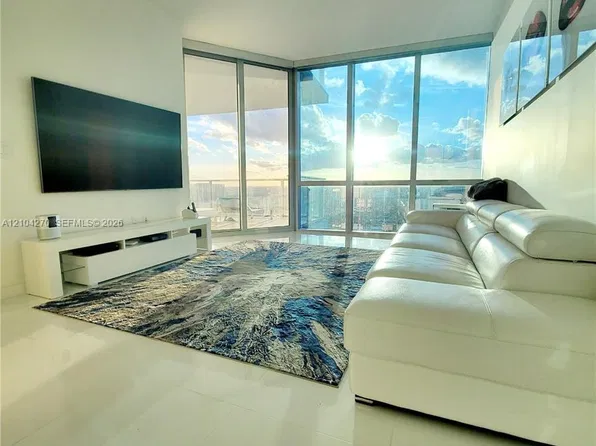 851 NE 1st Ave Unit 4208, Miami, FL 33132