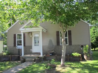 912 W South 4th St, Shelbyville, IL 62565